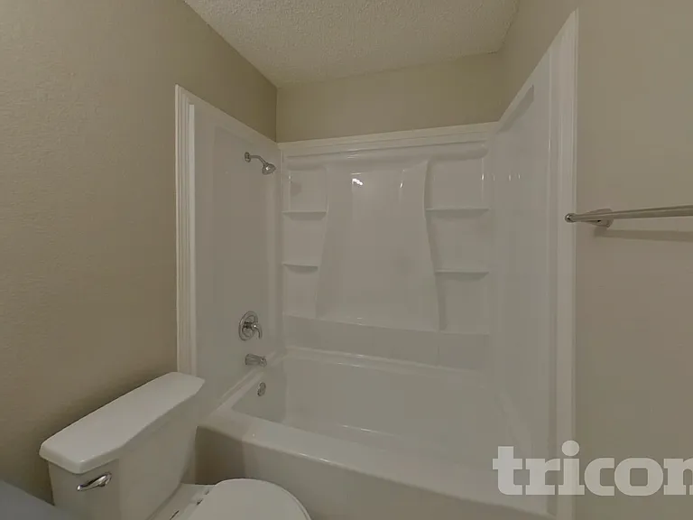 206 Briarglen Dr — Photo 15