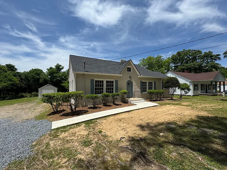 18 Blacks Bluff Rd SW — Photo 3