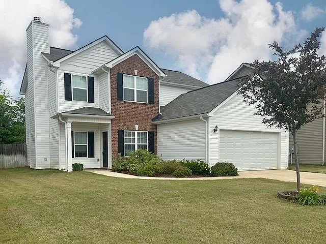156 Amelia Dr — Photo 3
