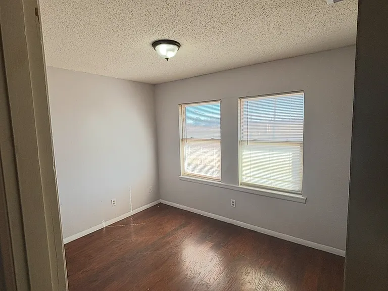 103 Pecos Pl #B — Photo 8