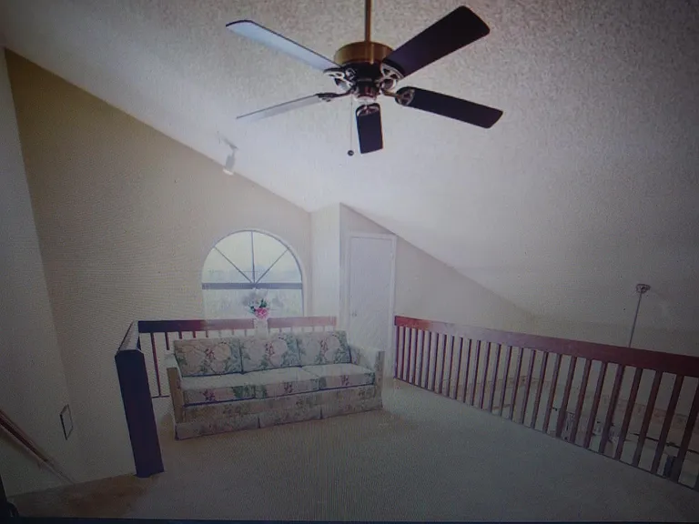 9600 Riverside Dr — Photo 10