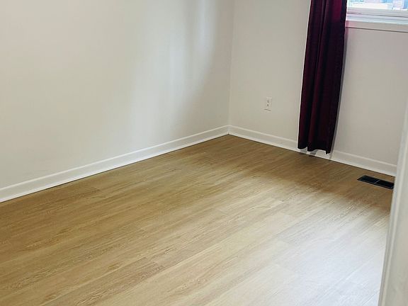 5th image of 56 Jeavons Ave Floor 2