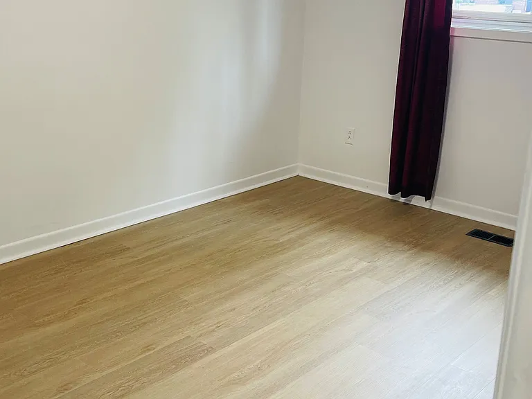 56 Jeavons Ave #2 — Photo 5