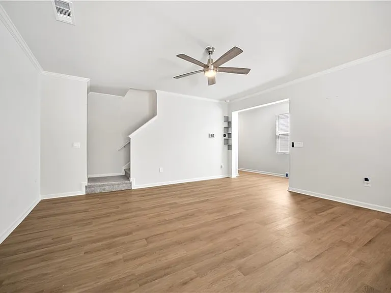 6710 Corryton St — Photo 10