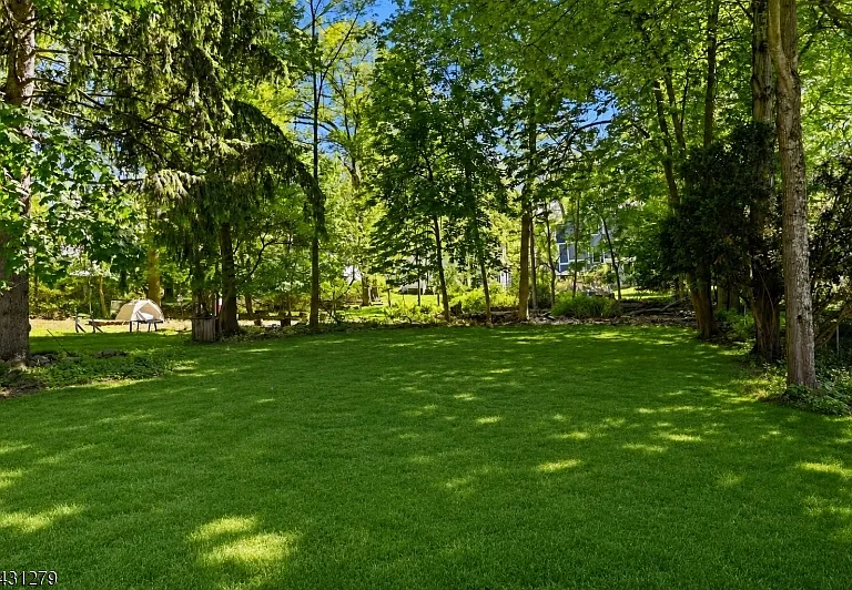 44 E Cedar St — Photo 38