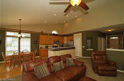 3rd image of 4353 Belmont Ct