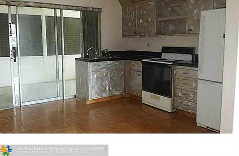 4th image of 4205 NW 47th St