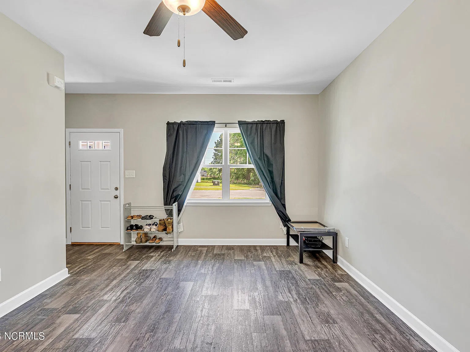 2 bed, 2.5 bath, 1137 sqft, $1,550 — Photo 4