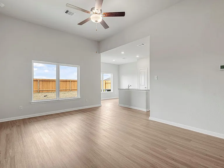 404 Mystic Slopes Dr — Photo 4