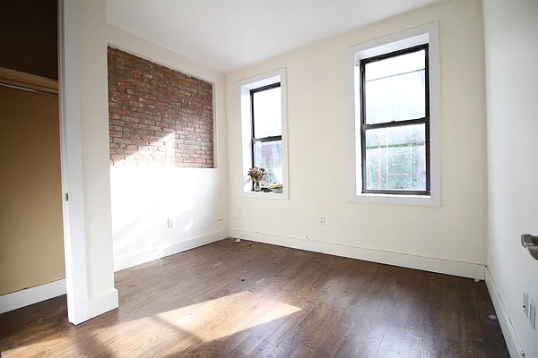 Rented by Flight of Fancy Realty Group | media 27