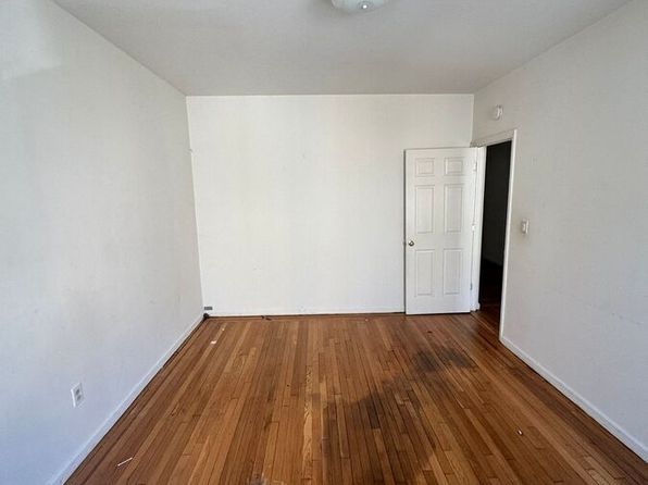 78 Saint Andrews Pl #2B