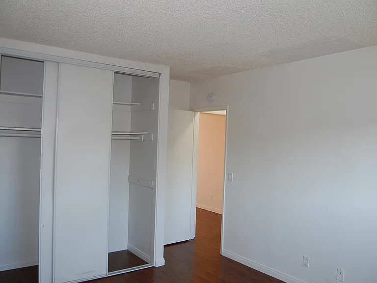 659 S Webster Ave #17 — Photo 16