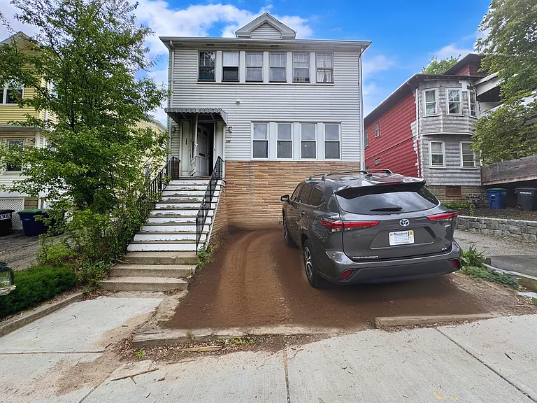 269 Alewife Brook Pkwy #1 — Photo 1
