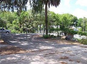 5th image of 511 N Dixie Ave
