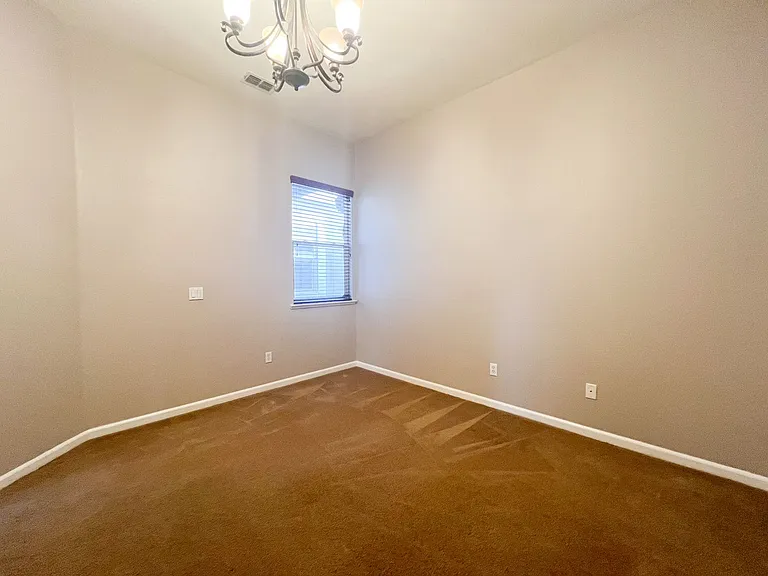 9721 Toscano Dr — Photo 34