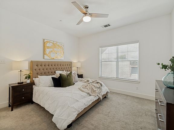 5th image of 5743 Prospect Ave #102