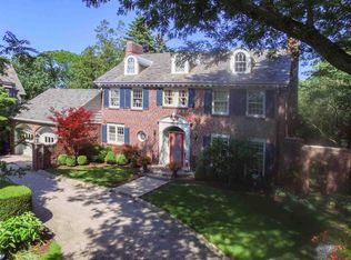 2429 Clinton Rd, Rockford, IL 61103