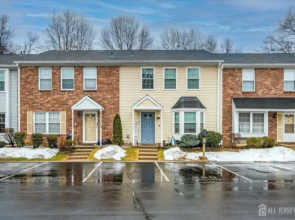 199 Applegate Ln, East Brunswick, NJ 08816