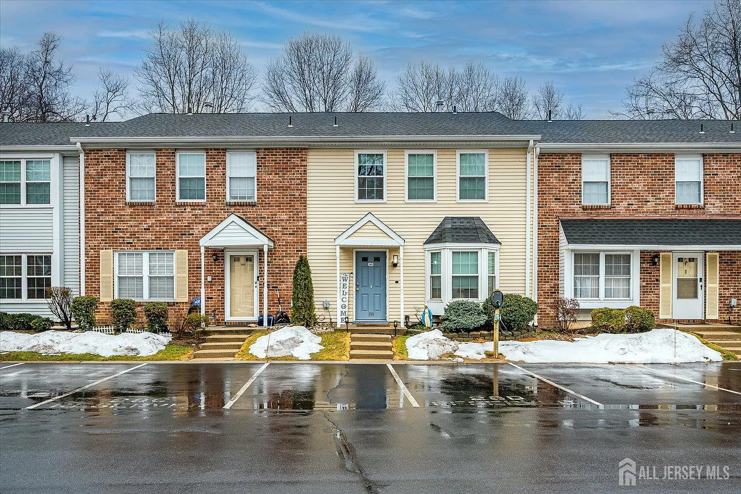 199 Applegate Ln photo 1