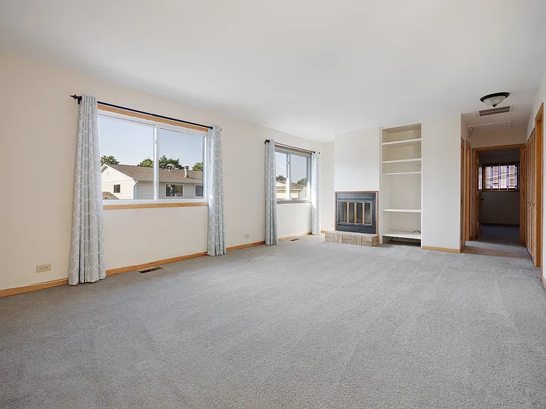 717 Whitesail Dr #717 — Photo 3