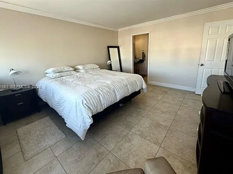 7135 Collins Avenue Cu #815 — Photo 13