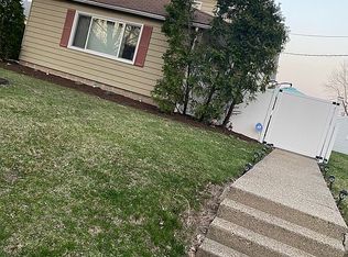 3910 N Dayton Ave, Peoria, IL