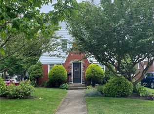 1162 Woodward Ave, Akron, OH 44310