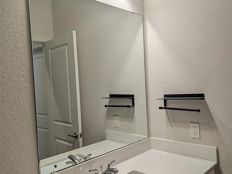 2043 Blackhawk Ridge Ln — Photo 9
