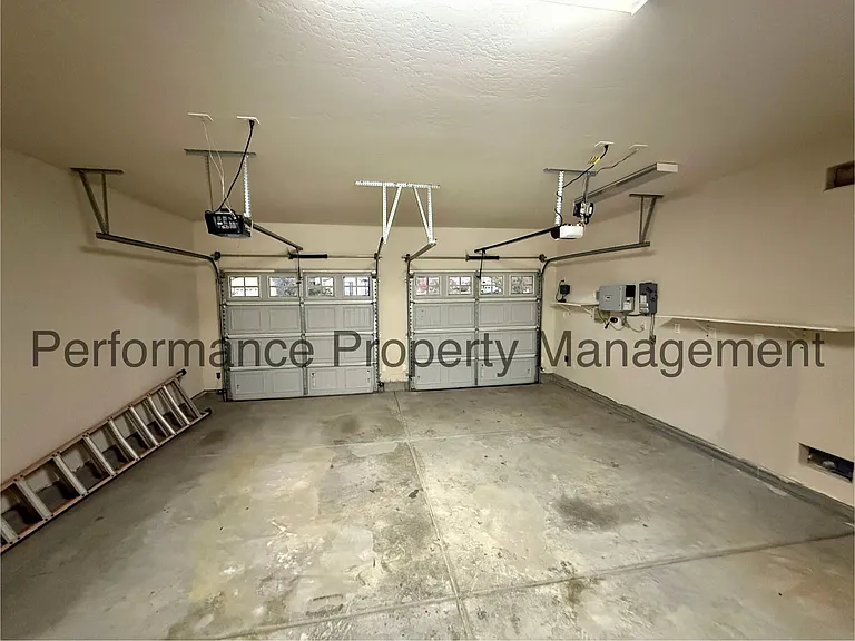 5204 Gossimer Dr — Photo 15