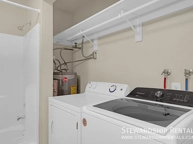 541 Lawrence St #B — Photo 14