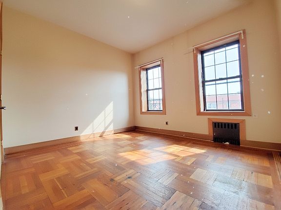 3rd image of 1140 Saint Johns Pl APT 21