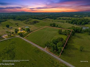 860 Yellow Springs Rd, Midway, TN 37809