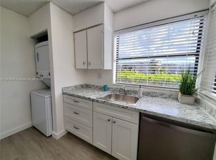 1017 Washington Cir APT F, Homestead, FL 33034