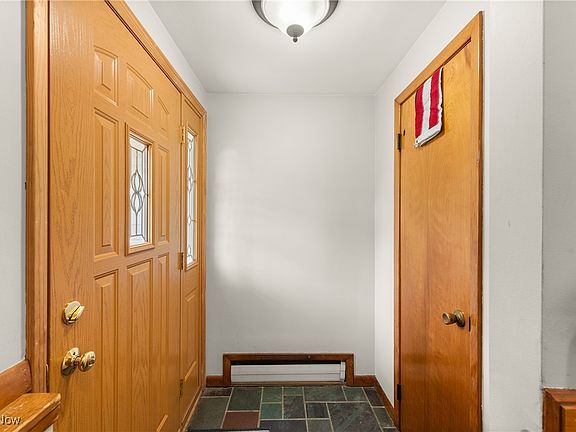 5th image of 28023 Terrace Dr