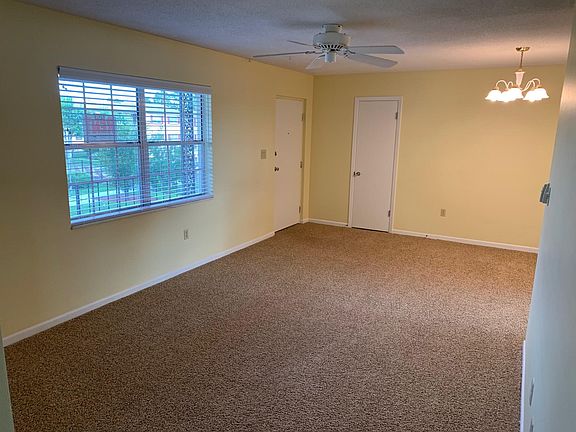 4th image of 5505 Hernandes Dr APT 124
