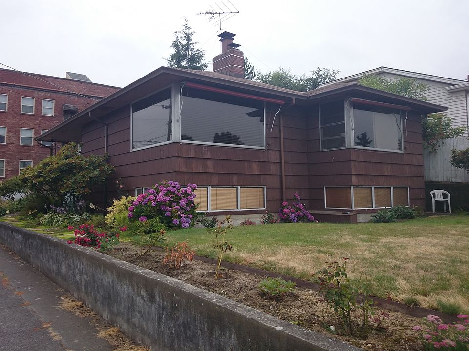2nd image of 4319 SW Walker St