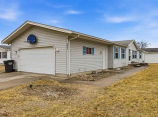 223 Dapple Ct, Iowa City, IA 52240