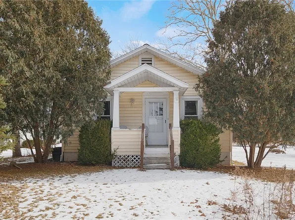 1871 E Shore Dr, Ithaca, NY 14850