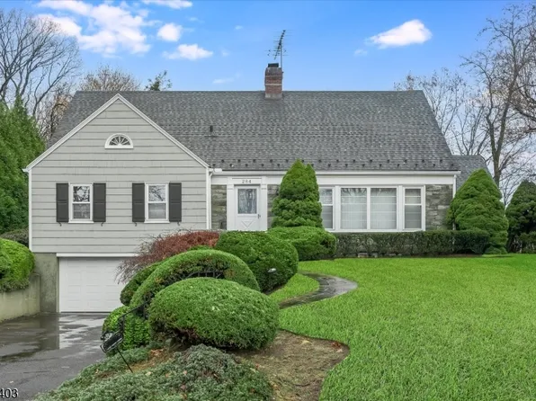 284 Forest Dr, Millburn Twp., NJ 07078