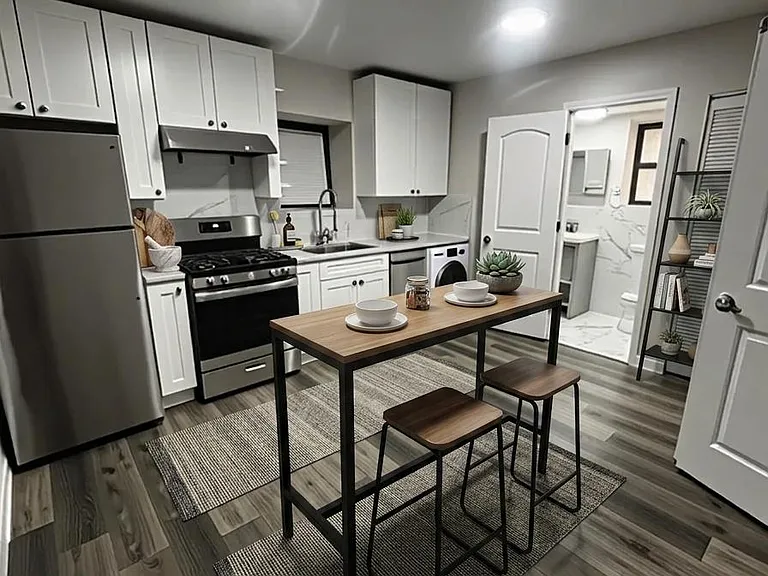 1328 W 18th Pl — Photo 1