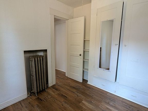 3rd image of 900 High St E #605