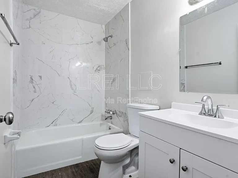 176 Thistlewood Ave #6 — Photo 6