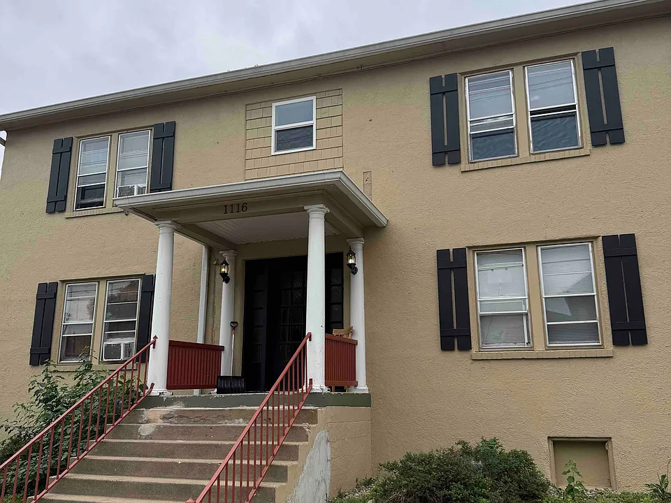 1116 W Bradley Ave #5