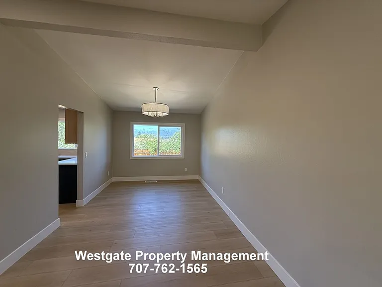 678 Holly Ave — Photo 8