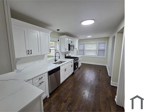 5th image of 12014 S Wallace St