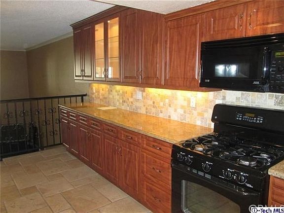 4th image of 444 E Verdugo Ave APT 3
