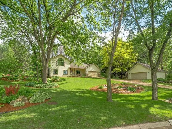 5305 132nd St W, Apple Valley, MN 55124