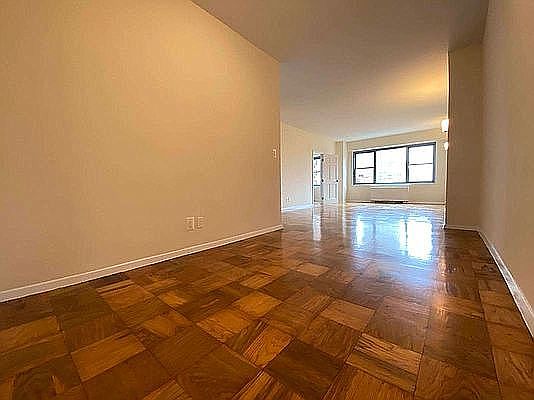 1st image of 250 E 63rd St APT 304
