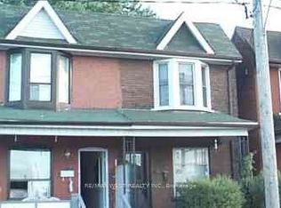 35 Paton Rd, Toronto, ON M6H1R7