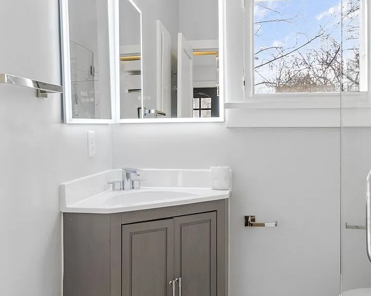 504 Stewart Ave — Photo 295